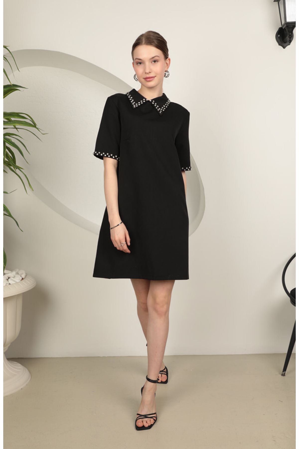 Atlas Kumaş Yakası Taşlı Kadın Elbise-Siyah---