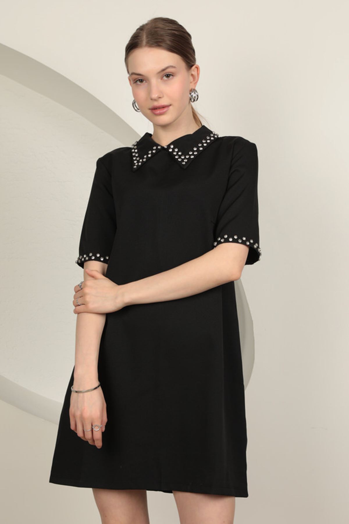 Atlas Kumaş Yakası Taşlı Kadın Elbise-Siyah---