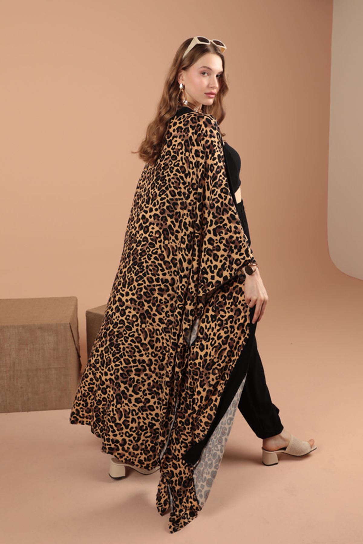 Viscose Women's Leopard Patterned Kimono