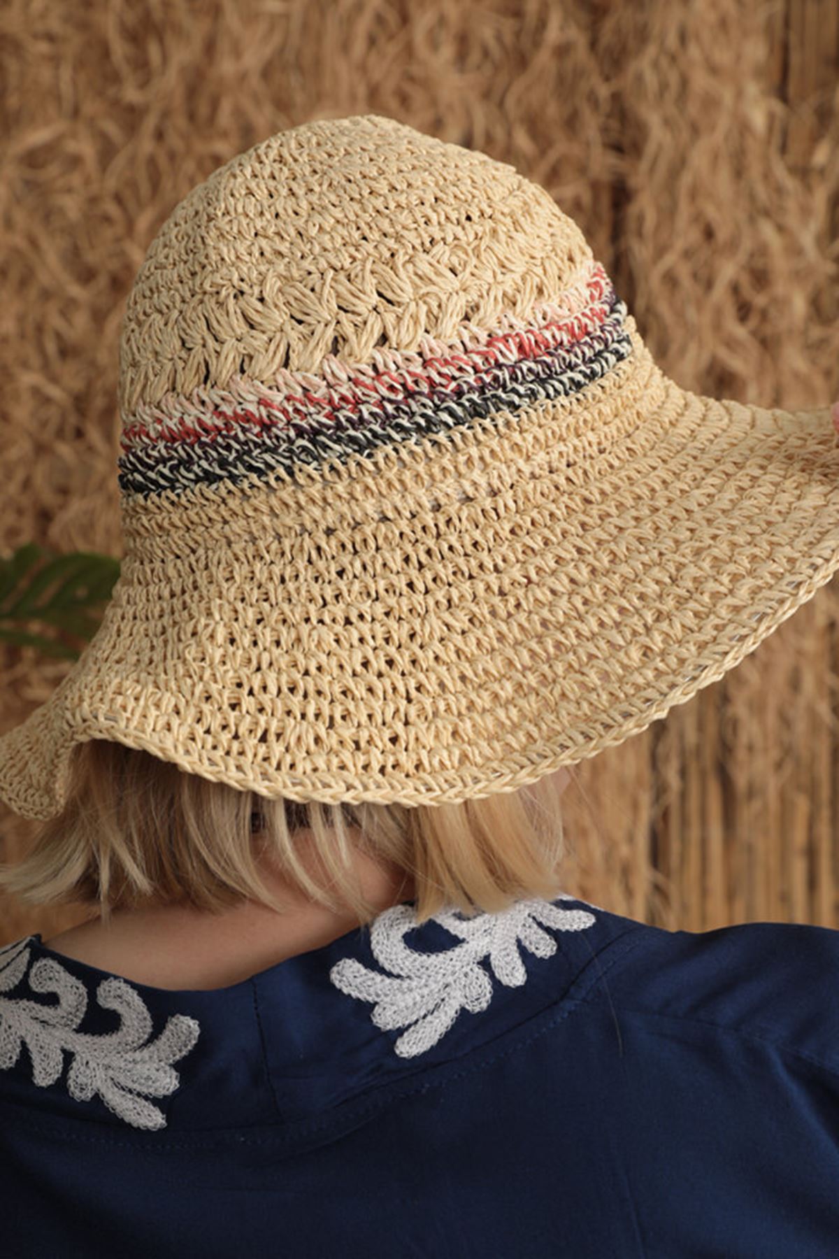 El Örgüsü Kadın Hasır Şapka-Bej