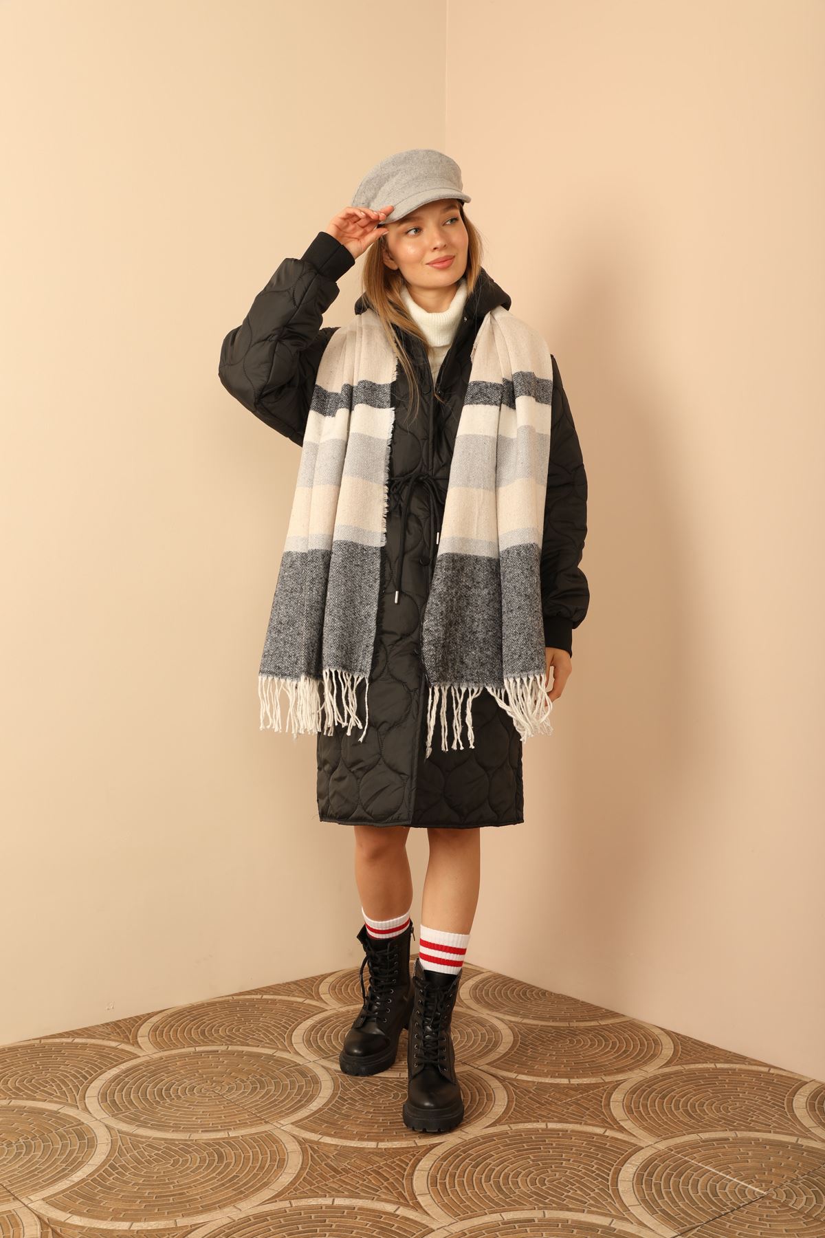 Yumuşak Dokulu Karma Desenli Kadın Antrasit Omuz Şal Atkı