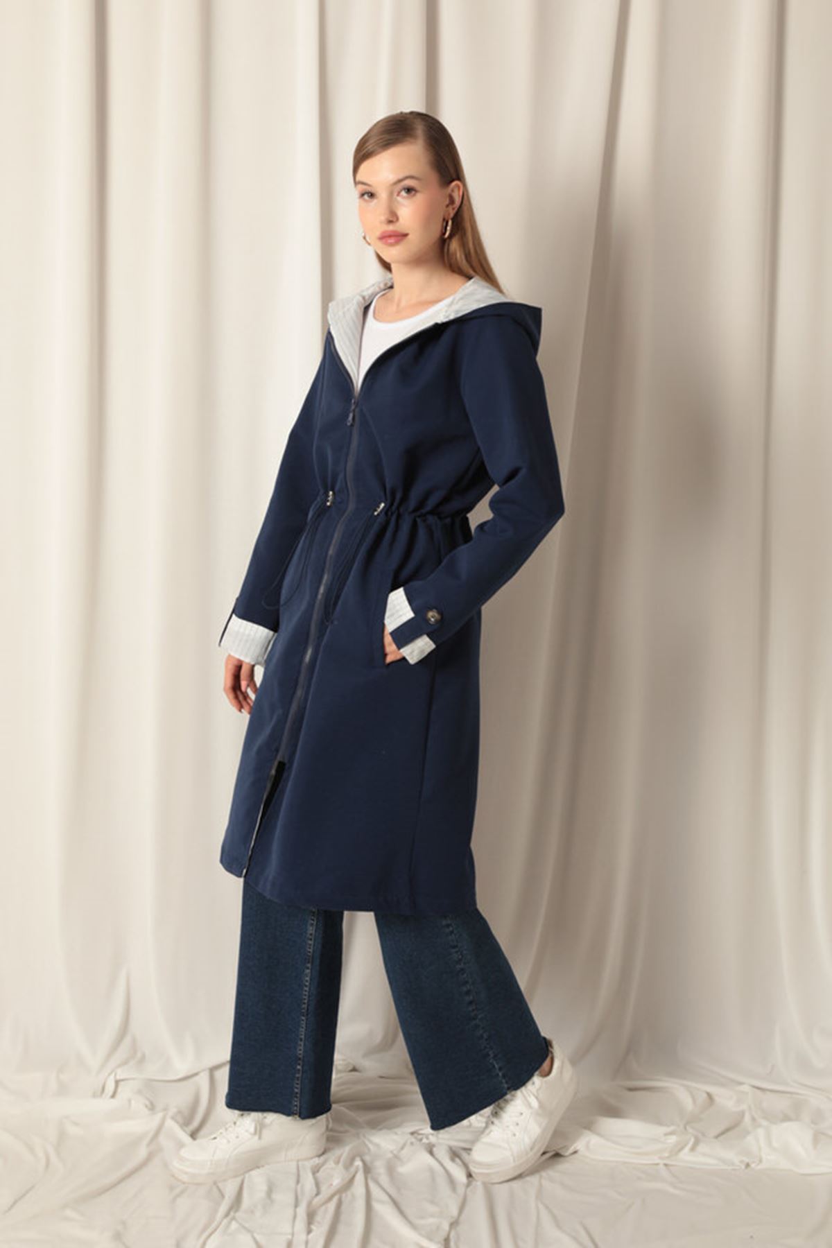 Torino Fabric Striped Hooded Women's Navy Blue Raincoat