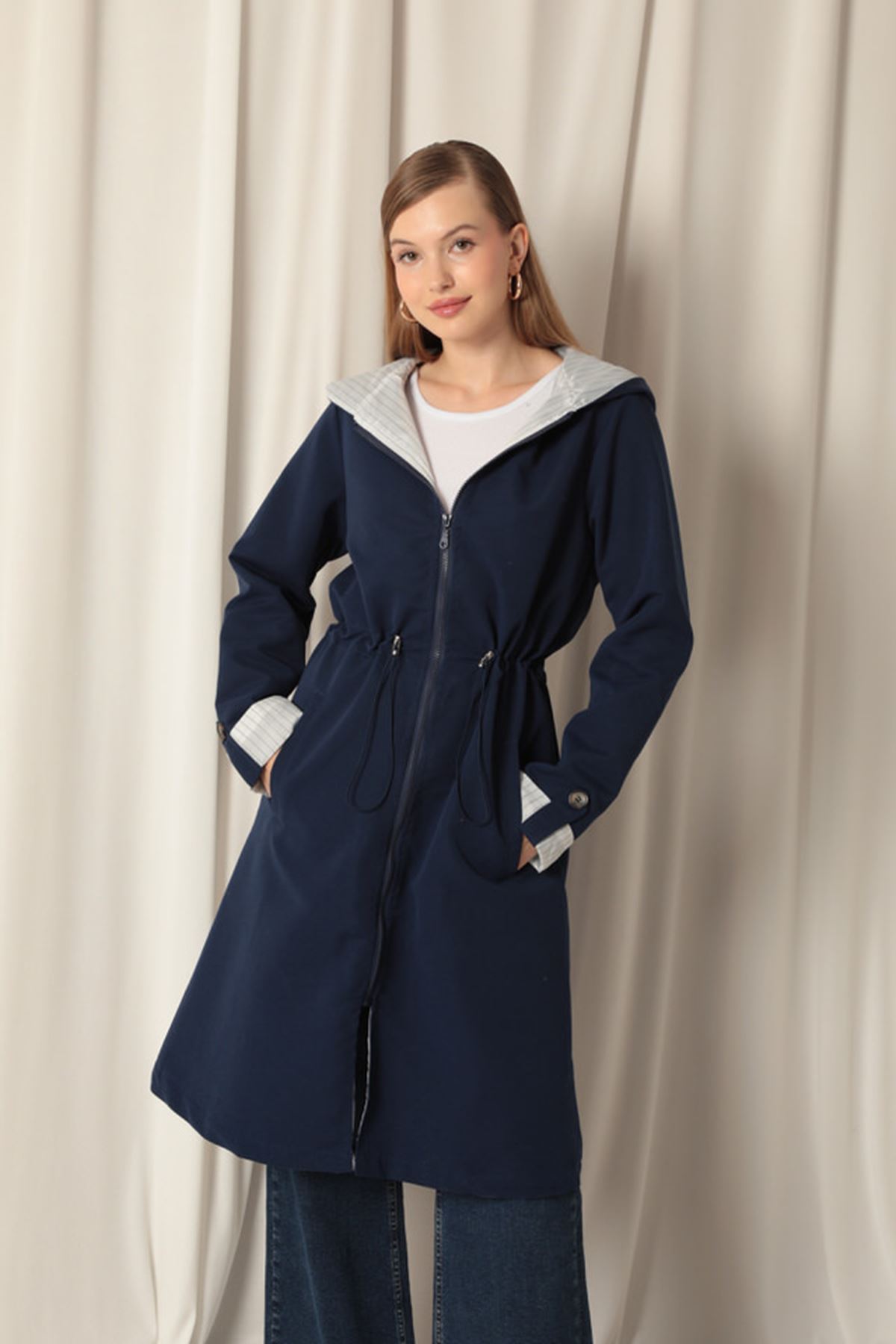 Torino Fabric Striped Hooded Women's Navy Blue Raincoat