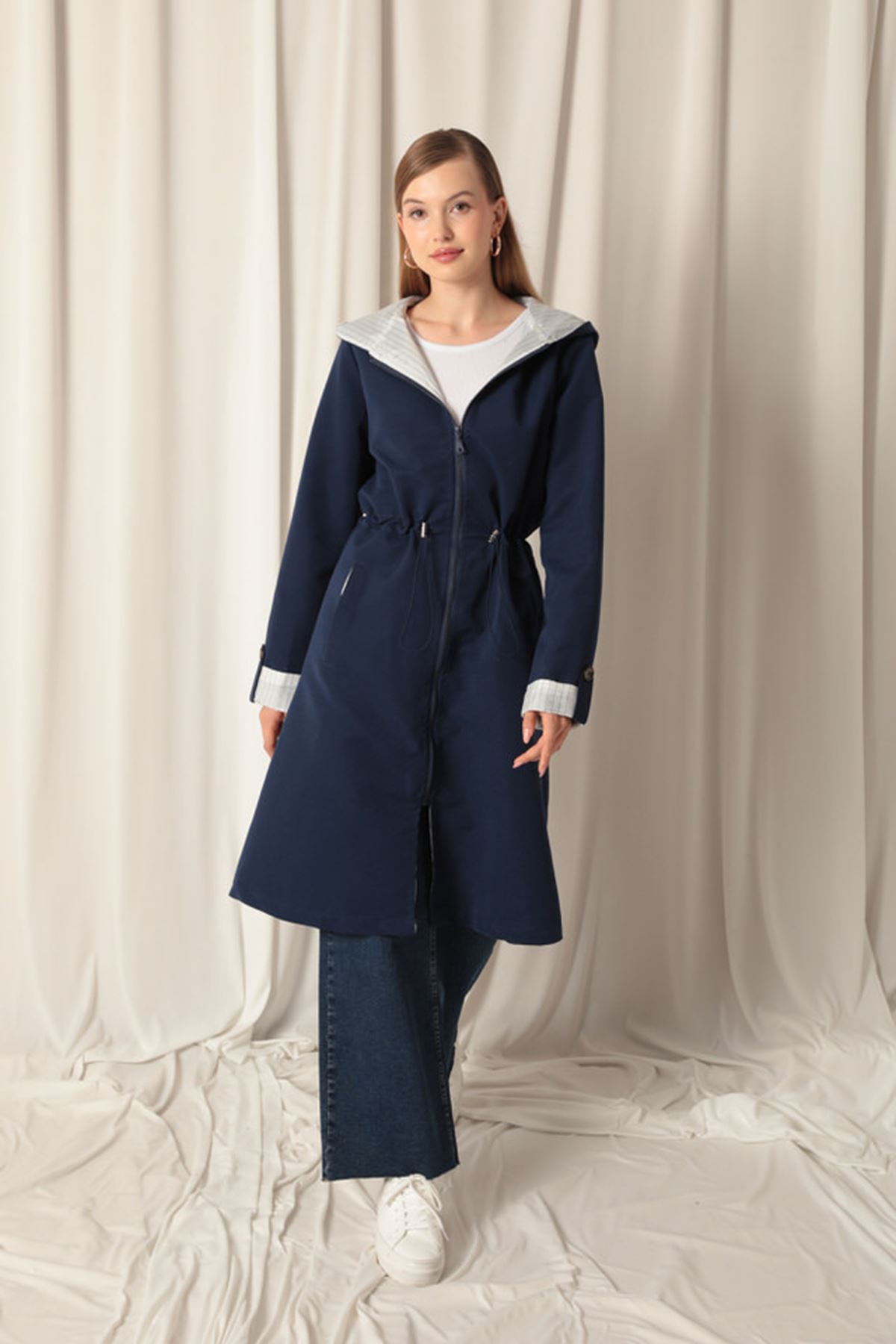 Torino Fabric Striped Hooded Women's Navy Blue Raincoat
