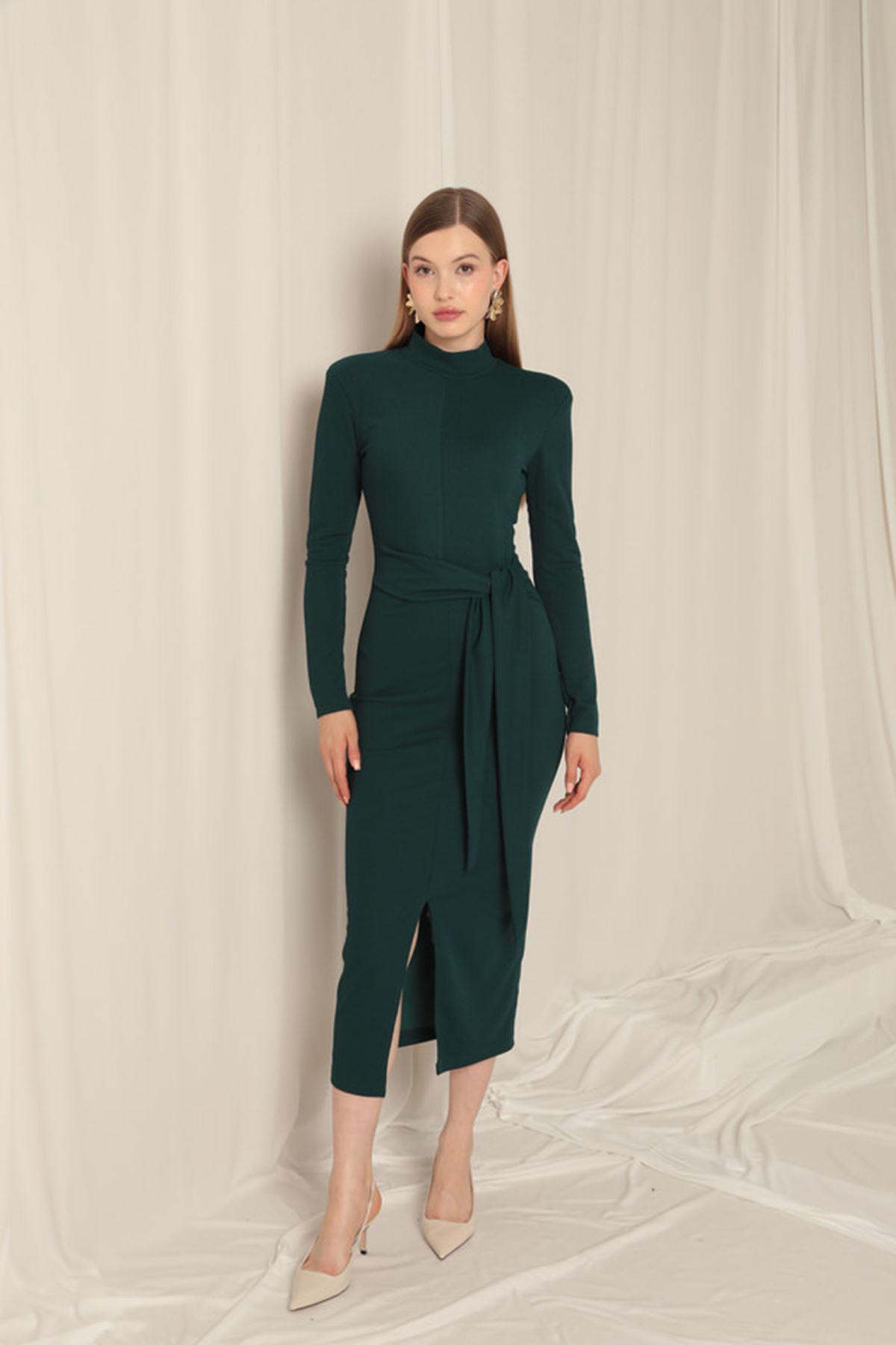 Crepe Fabric Tied Emerald Green Dress