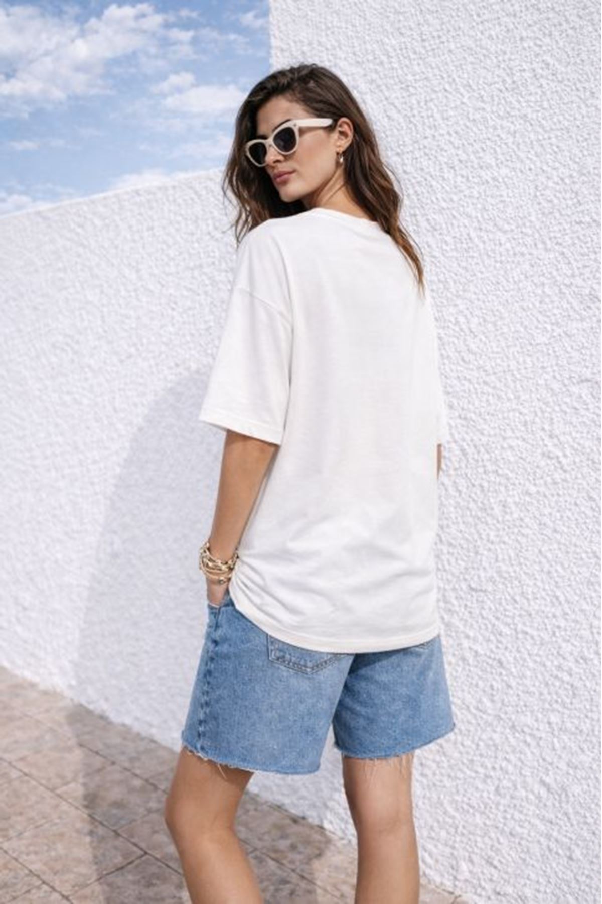 Süprem Kumaş O Yaka Oversize  Kadın Tişört-Beyaz