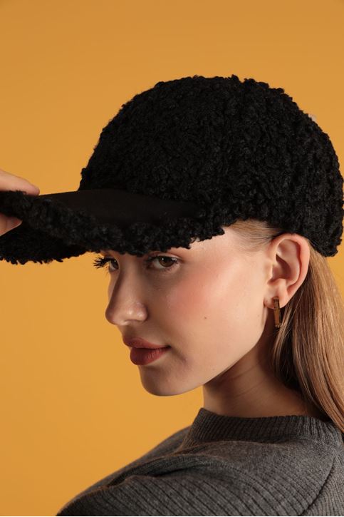 Kıvırcık Peluş Kep-Siyah