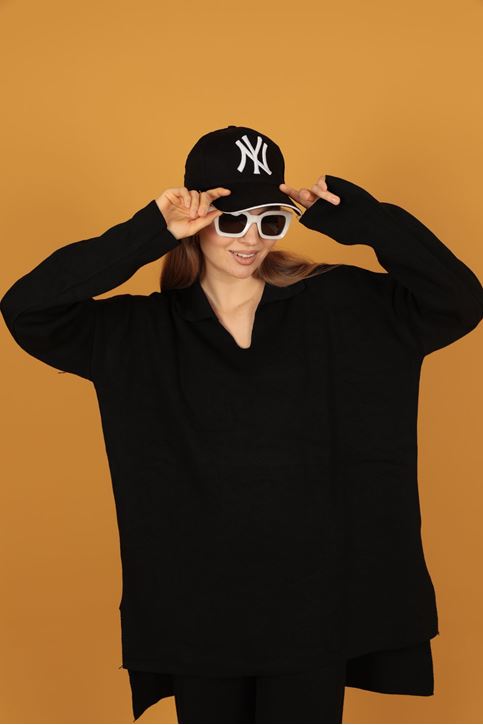 طقم نسائي تريكو  بياقة القميص-اسود