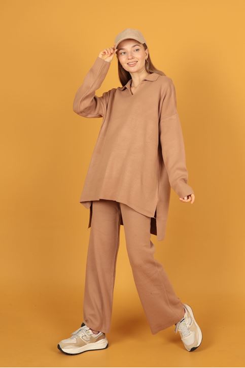 طقم نسائي تريكو  بياقة القميص-جملي