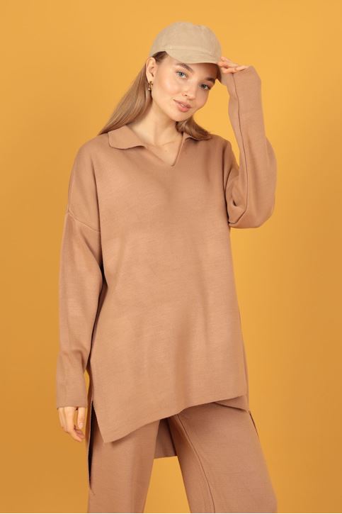 طقم نسائي تريكو  بياقة القميص-جملي