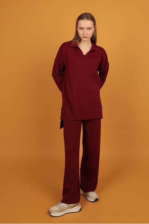 طقم نسائي تريكو  بياقة القميص-عنابي