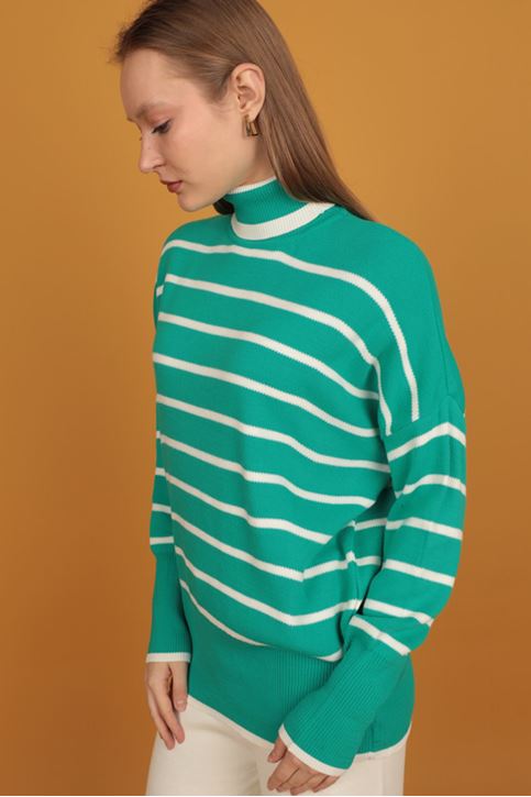 Женский свитер в полоску с водолазкой-Бирюзовой
