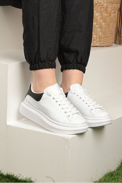 أحذية رياضية نسائية أحذية رياضية-اسود/ابيض