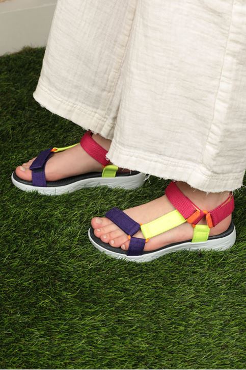 صنادل نسائية-فوشي