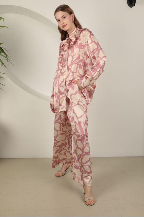 Saten Kumaş Desenli Kadın Takım-Pudra