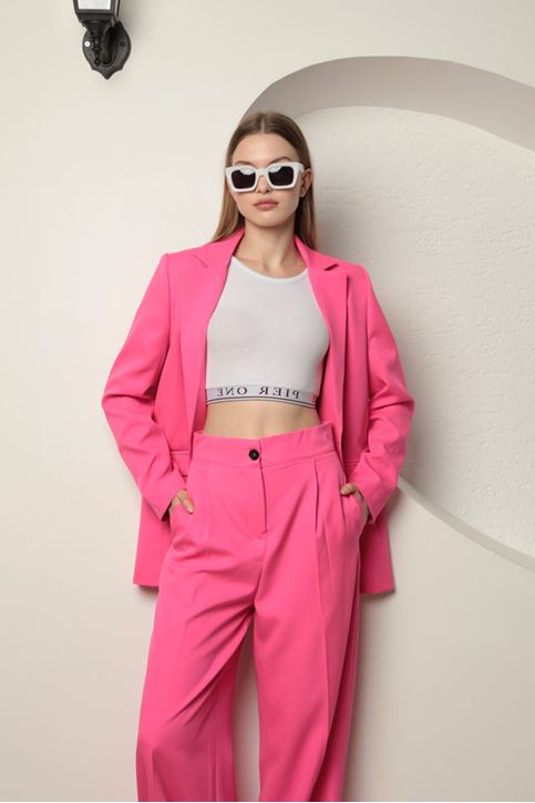 جاكيت نسائية كبيرة الحجم من قماش أطلس-فوشي