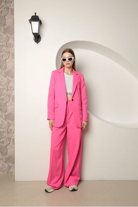 جاكيت نسائية كبيرة الحجم من قماش أطلس-فوشي