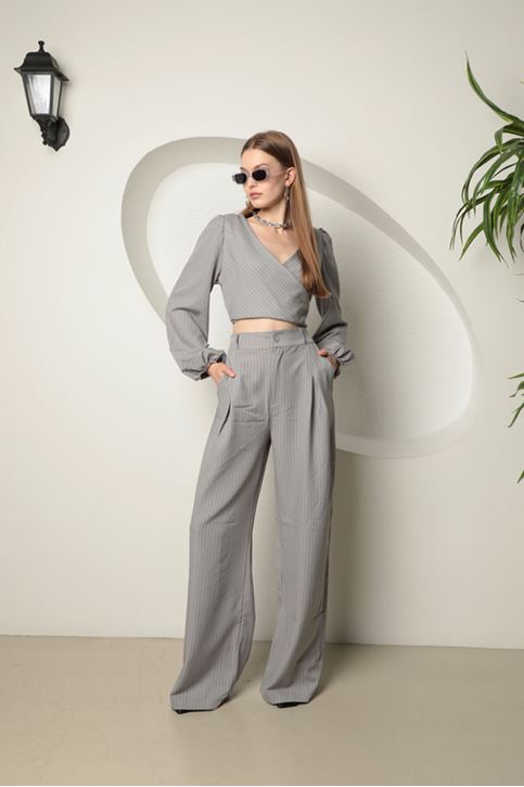 Çizgili Anvelop Bluz Bol Paça Pantolon Takım-Gri