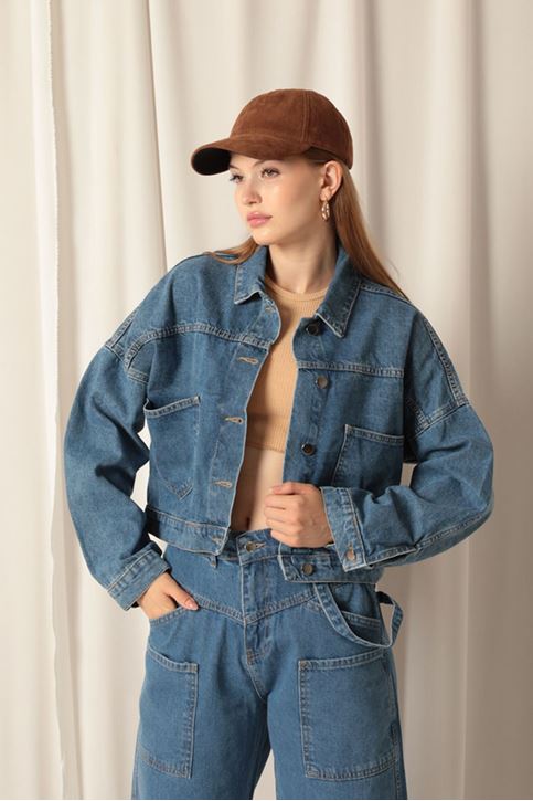 Denim Kumaş Kısa Cepli Kadın Mavi Kot Ceket