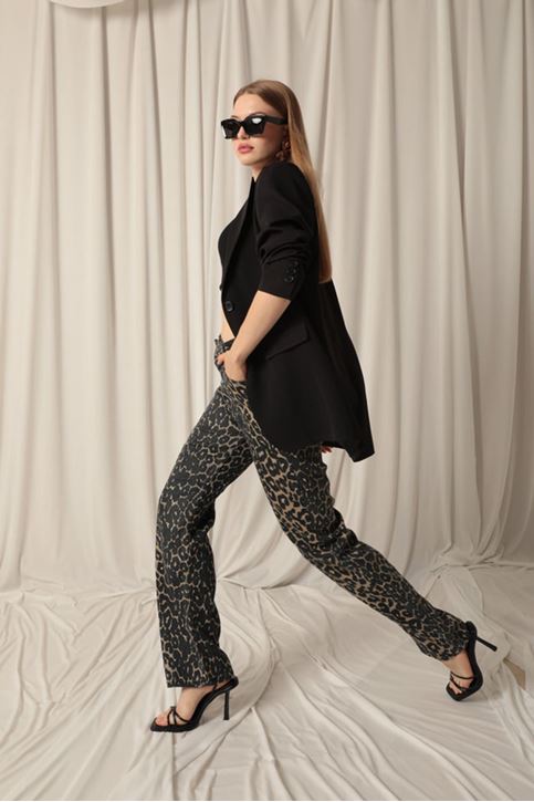 Denim Kumaş Boru Paça Leopar Desen Kadın Siyah Kot Pantolon