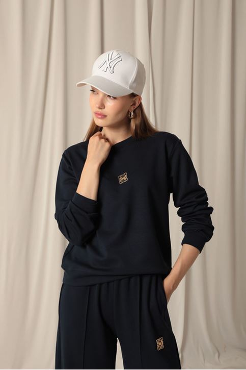  Modal Kumaş Metal Aksesuarlı Kadın Lacivert Takım