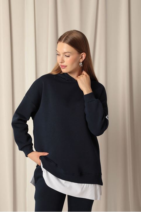 Женский темно-синий свитшот с капюшоном из трех видов пряжи