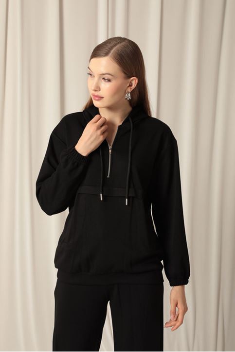 بدلة رياضية نسائية سوداء بسحاب من القماش المشروط