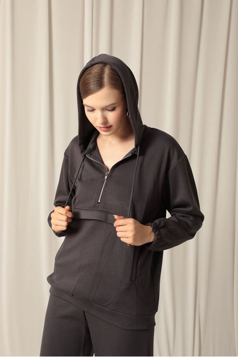 بدلة رياضية نسائية من القماش المشروط بسحاب