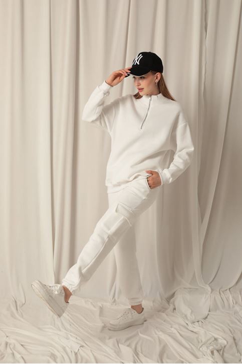  Женский свитшот цвета экрю с полузастежкой-молнией 