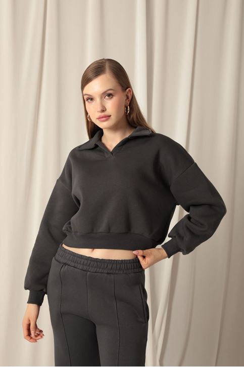  Короткий женский свитшот антрацитового цвета 
