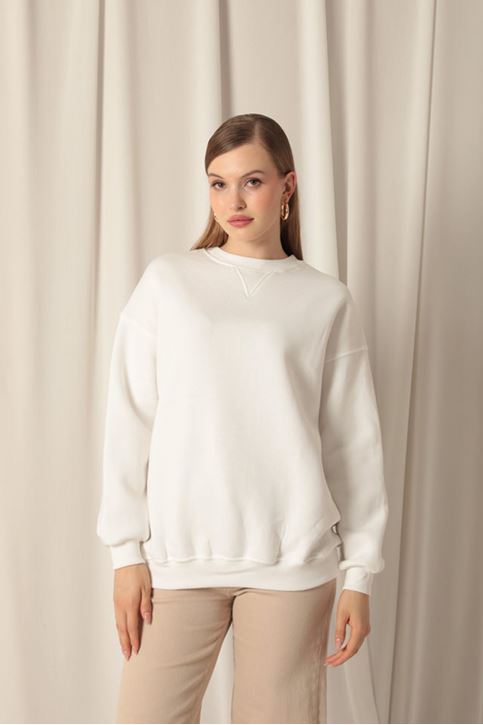  Женский свитшот цвета экрю с нулевым воротником 