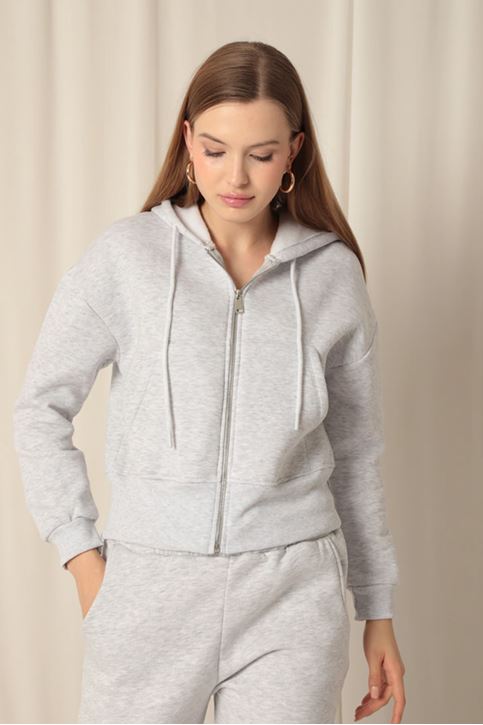  Короткий светло-серый свитшот с капюшоном на молнии