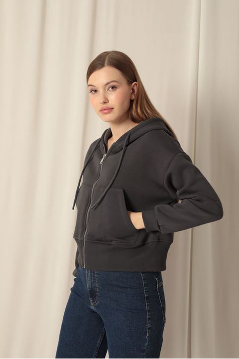  Короткий антрацитовый свитшот с капюшоном 