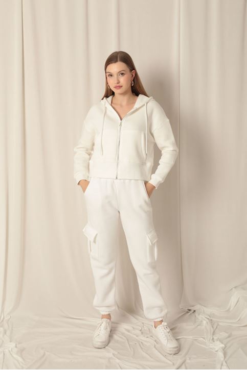 Короткий свитшот Ecru с капюшоном из пряжи Three Yarn 