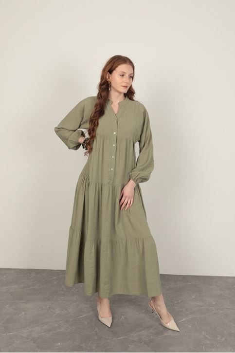  Открытое платье цвета хаки с эластичными рукавами 