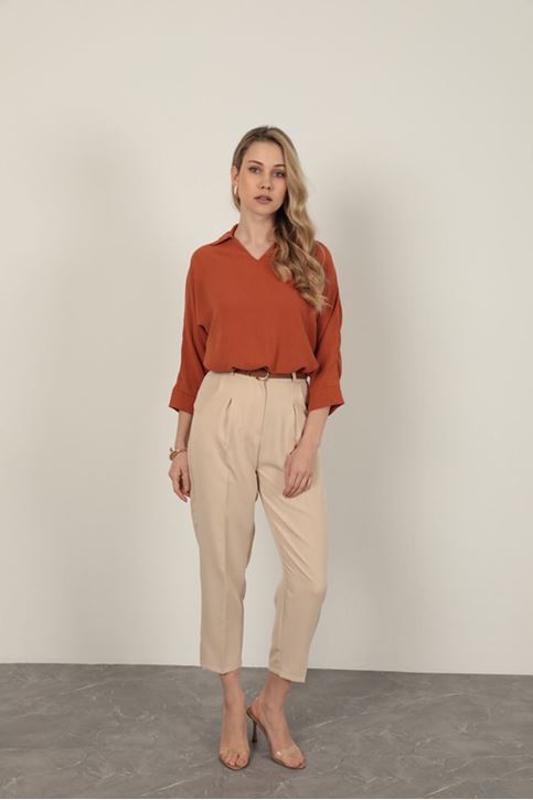 Atlas Kumaş Kemerli Havuç Pantolon-Bej