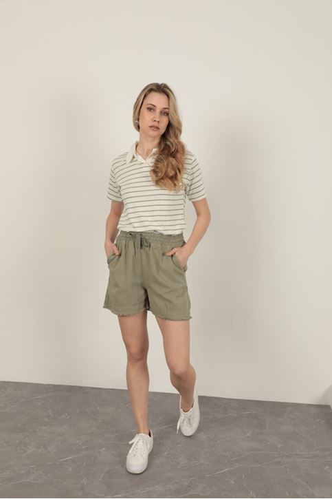 شورت نسائي مزين بالشراشيب - كاكي