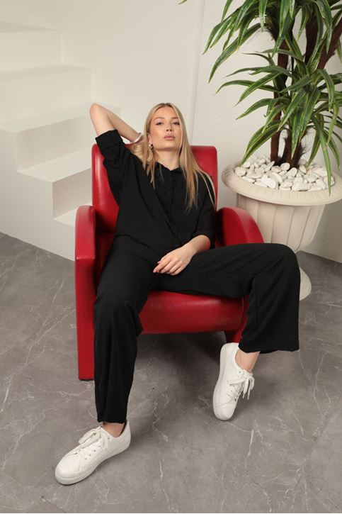 قميص نسائي بأزرار - أسود