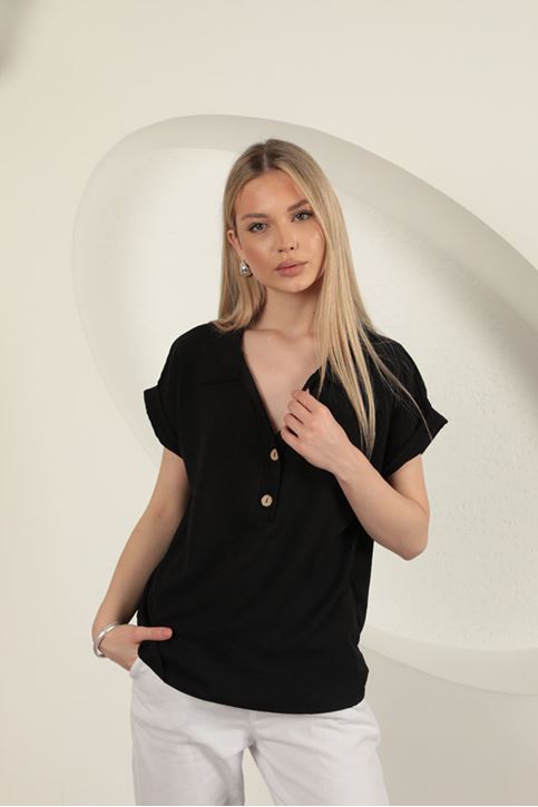 قميص نسائي من قماش Aerobin باللون الأسود