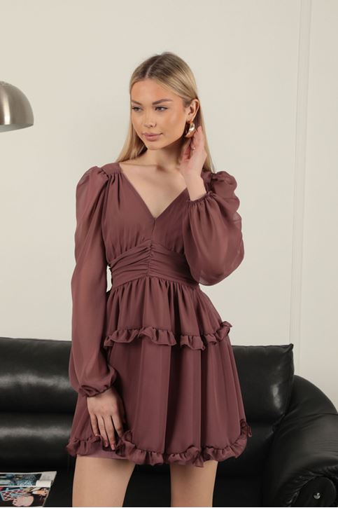 Мини-платье из шифоновой ткани в розовом цвете