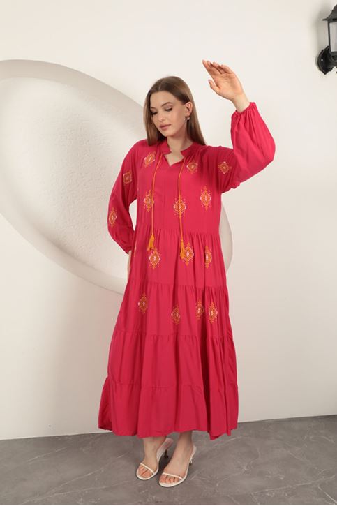 Viskon Kumaş Çıtır Nakışlı Elbise-Fuşya