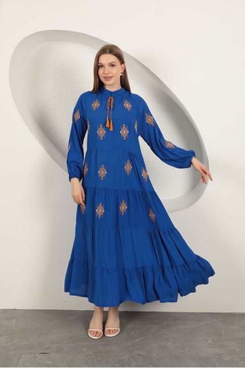 Viskon Kumaş Çıtır Nakışlı Elbise-Saks