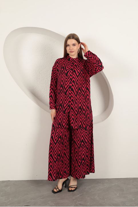 بدلة نسائية مخططة من قماش الفيسكوز - فوشيا