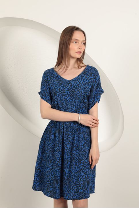 فستان منقوش من قماش الفيسكوز - ساكسفون