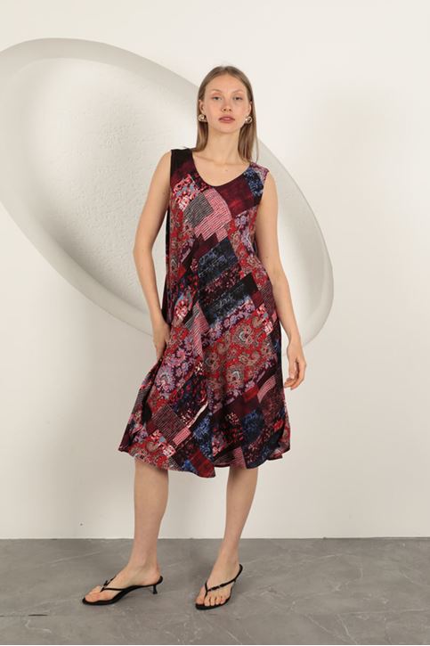 Вискозная ткань Этническое платье с узором - бордовый