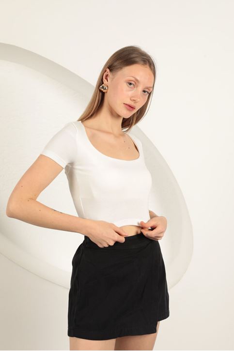 Çilek Viskon Kumaş U Yaka Bluz-Ekru