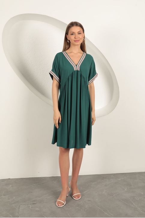 فستان من قماش الفيسكوز - أخضر زمردي