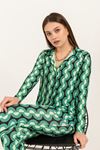 Sandy Fabric Comfy Geometric Pattern Women Shirt-Green