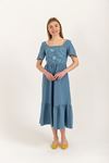  فستان طويل للمرأة موسلين قماش  طوق مربع مطرز-نيلي