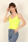 Triko Kumaş Omuzları Toka Detaylı Kadın Bluz-Neon Sarı